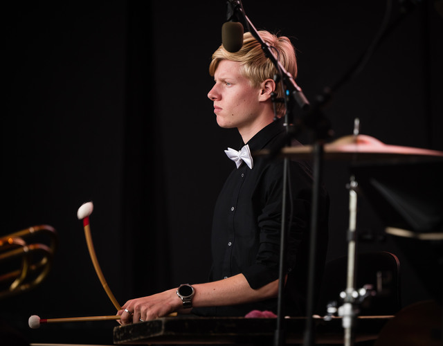 Bladmuziek koperblazers en slagwerk